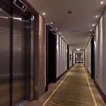 Lux Park - Hotel, & Hotell