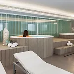 Lux Park - Hotel, & Hotell 4*