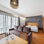 Lux Park - Hotel, & Ξενοδοχείο 4*