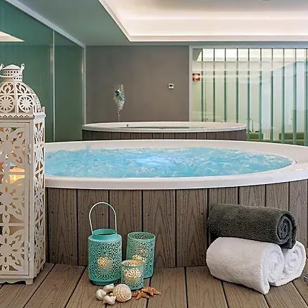 מלון Lux Park - Hotel, & 4*