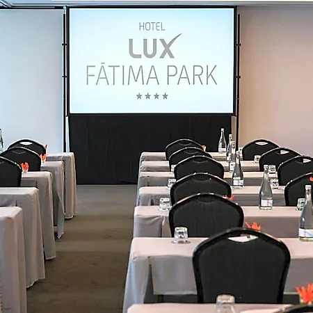 Lux Park - Hotel, & פאטימה