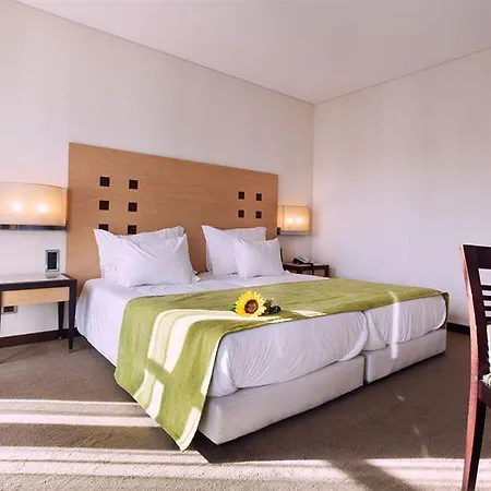 Lux Park - Hotel, & 4* 파티마