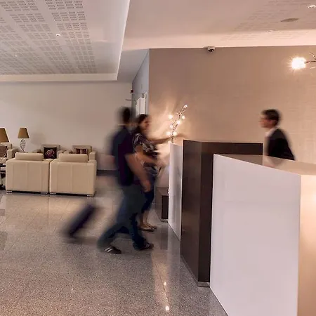 Lux Park - Hotel, & فندق