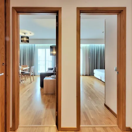 Lux Park - Hotel, & 4* 파티마