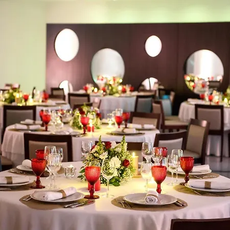 Lux Park - Hotel, & 4* فاطمة