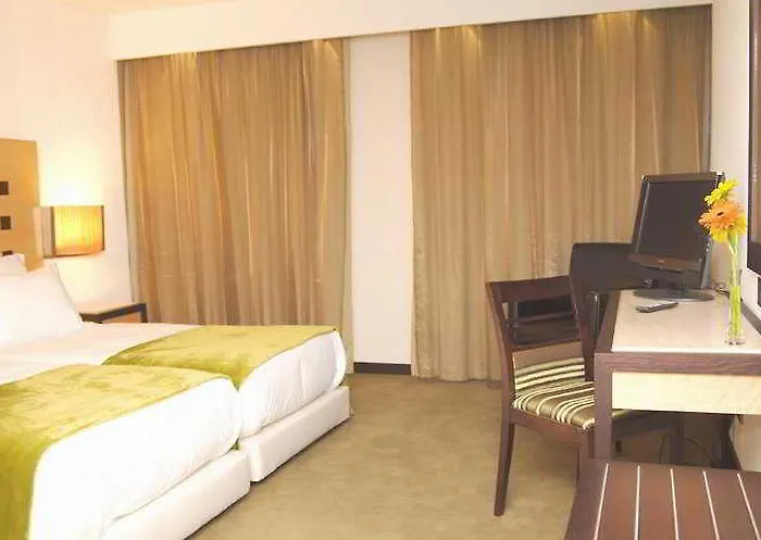 Hotel Lux Park - Hotel, Suites&residence 4*