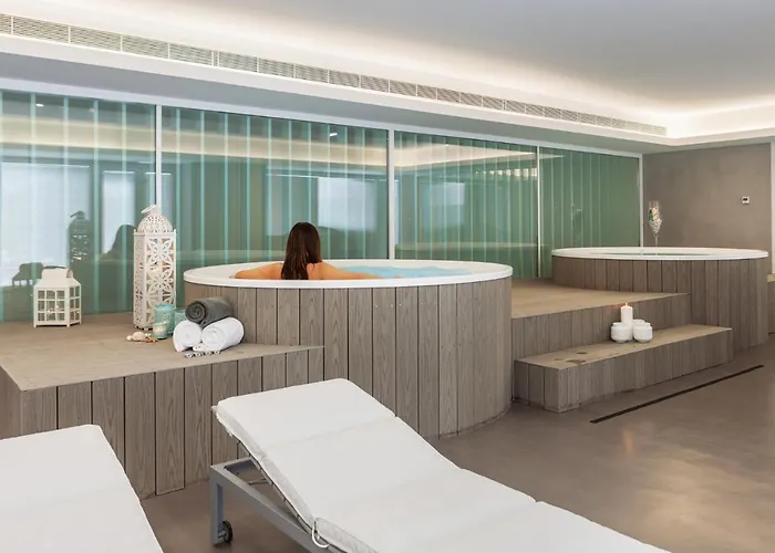 Lux Park - Hotel, & Hotel 4*