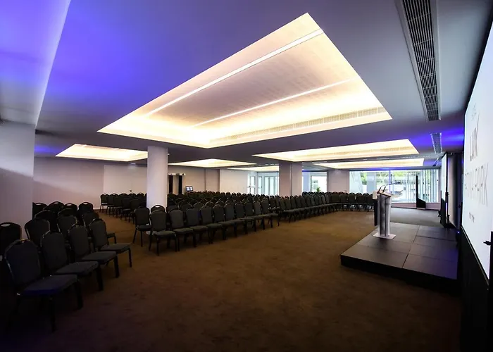 Hotel Lux Park - Hotel, & 4*