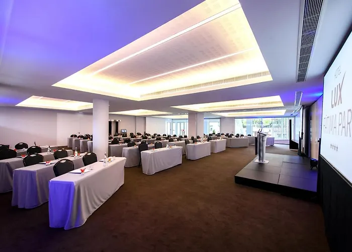 Lux Park - Hotel, Suites&residence Hotel