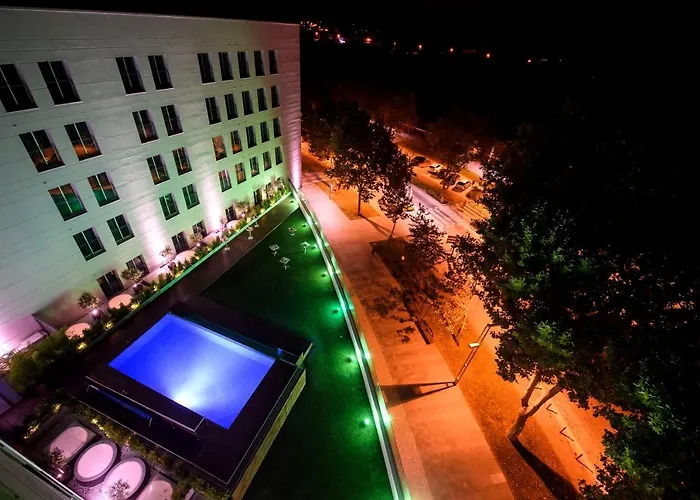 Lux Park - Hotel, & 4* ファティマ